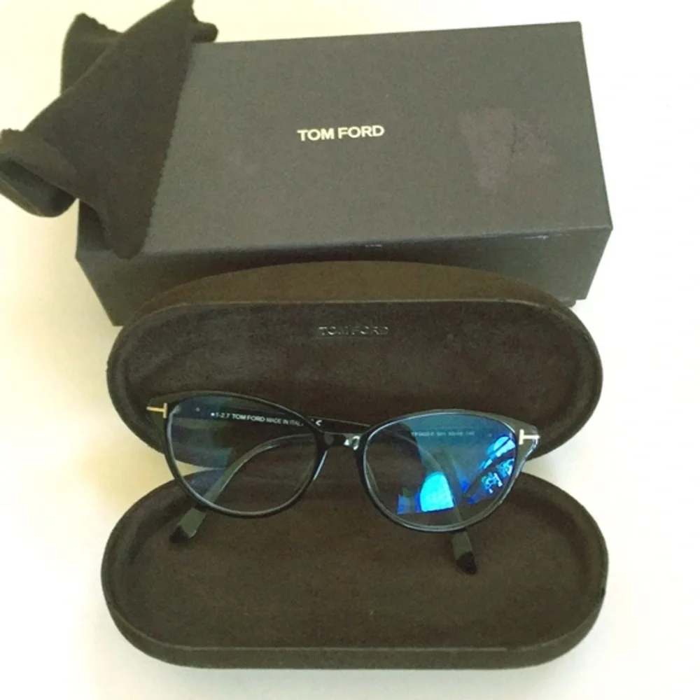 Tom Ford Glasses w Case and Cleaning Cloth
